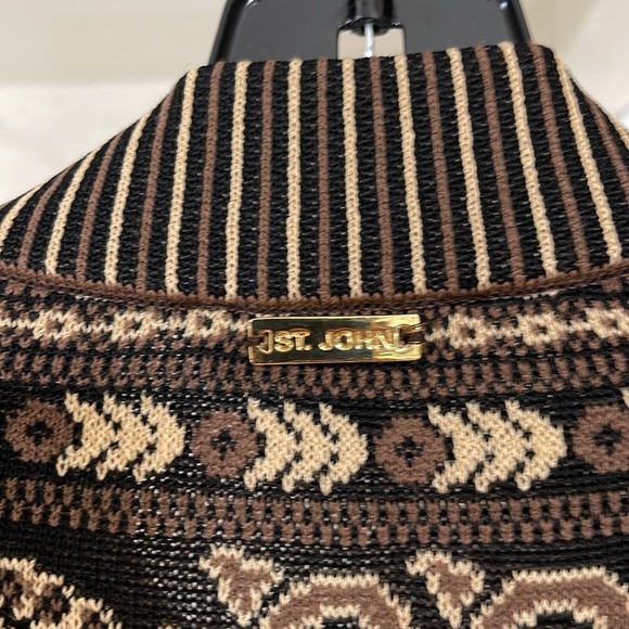 St. John by Marie Gray Sweater. Sz M - Picture 5 of 6